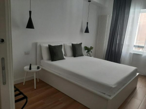 CRIS HOUSE Bari